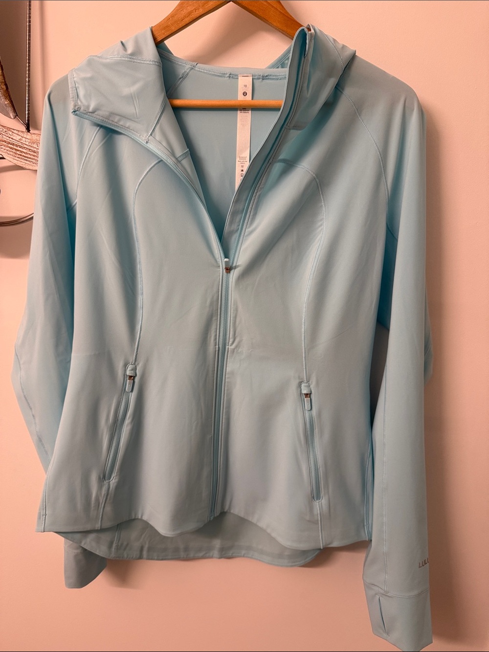 NWOT Lululemon Mist Over Wind Breaker in Icing Blue